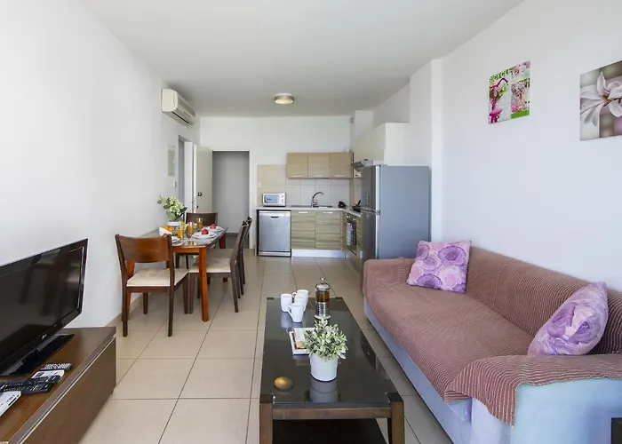 아파트 Coralli A 305 프로타라스