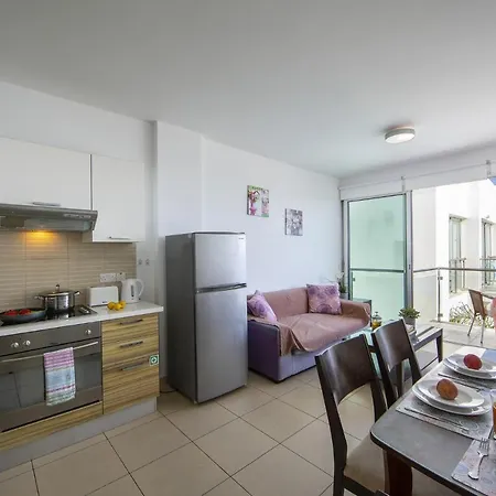 Coralli A 305 アパート *