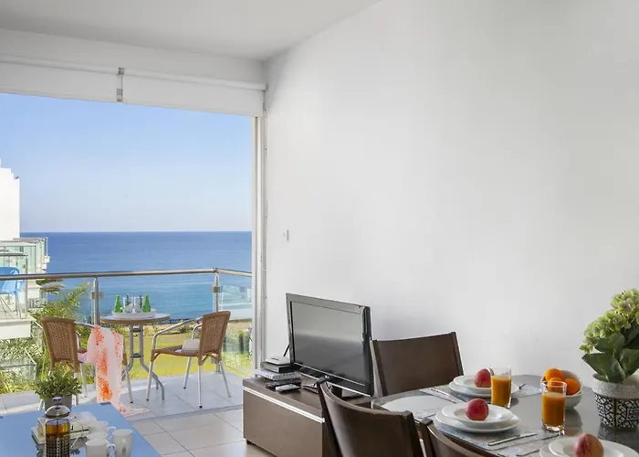 Coralli A 305 פרוטאראס